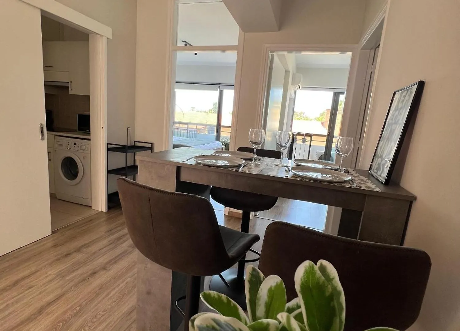 Azul Sea View Apartment Larnaca 0*,